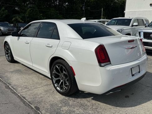 Used 2015 Chrysler 300 S w/ 300S Premium Group RWD image 4