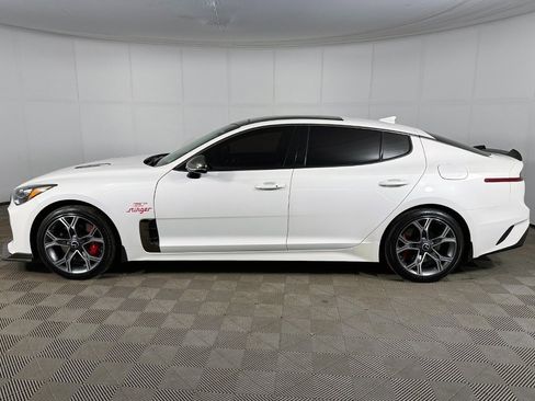 Used 2019 Kia Stinger GT1 image 13