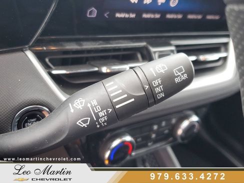 Used 2025 Chevrolet TrailBlazer LT AWD/4WD image 28