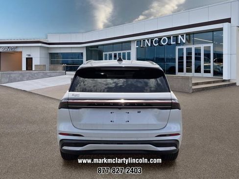 New 2026 Lincoln Nautilus Black Label w/ Jet Appearance Package AWD/4WD image 4