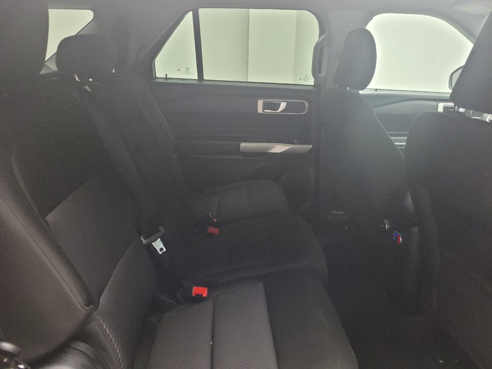 Used 2022 Ford Explorer XLT AWD/4WD image 19