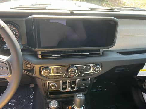 New 2025 Jeep Wrangler Sport S image 27