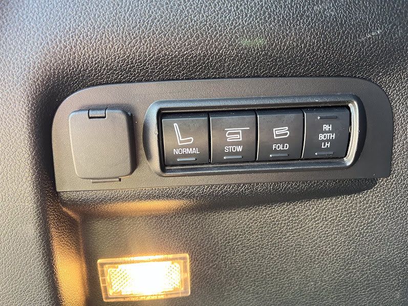 Used 2017 Ford Explorer Sport w/ Equipment Group 401A AWD/4WD image 46