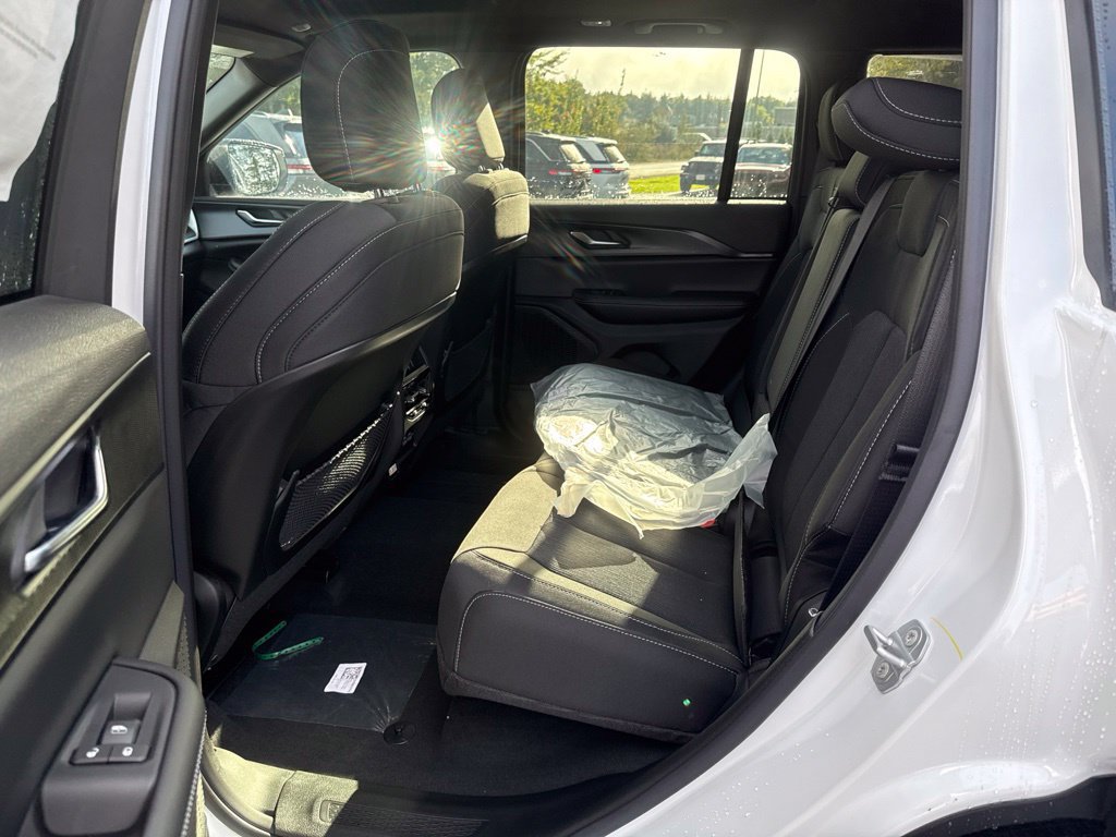 New 2027 Jeep Grand Cherokee Laredo X AWD/4WD image 20