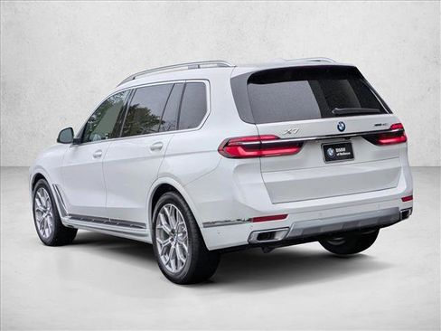 Used 2026 BMW X7 xDrive40i AWD/4WD image 8
