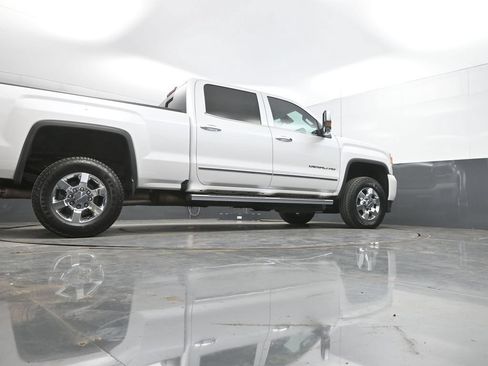 Used 2019 GMC Sierra 3500 Denali w/ Duramax Plus Package AWD/4WD image 39