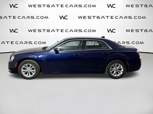 Used 2016 Chrysler 300 Limited RWD image 5