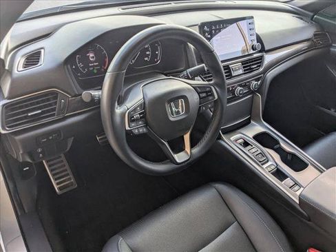 Used 2019 Honda Accord Sport image 10