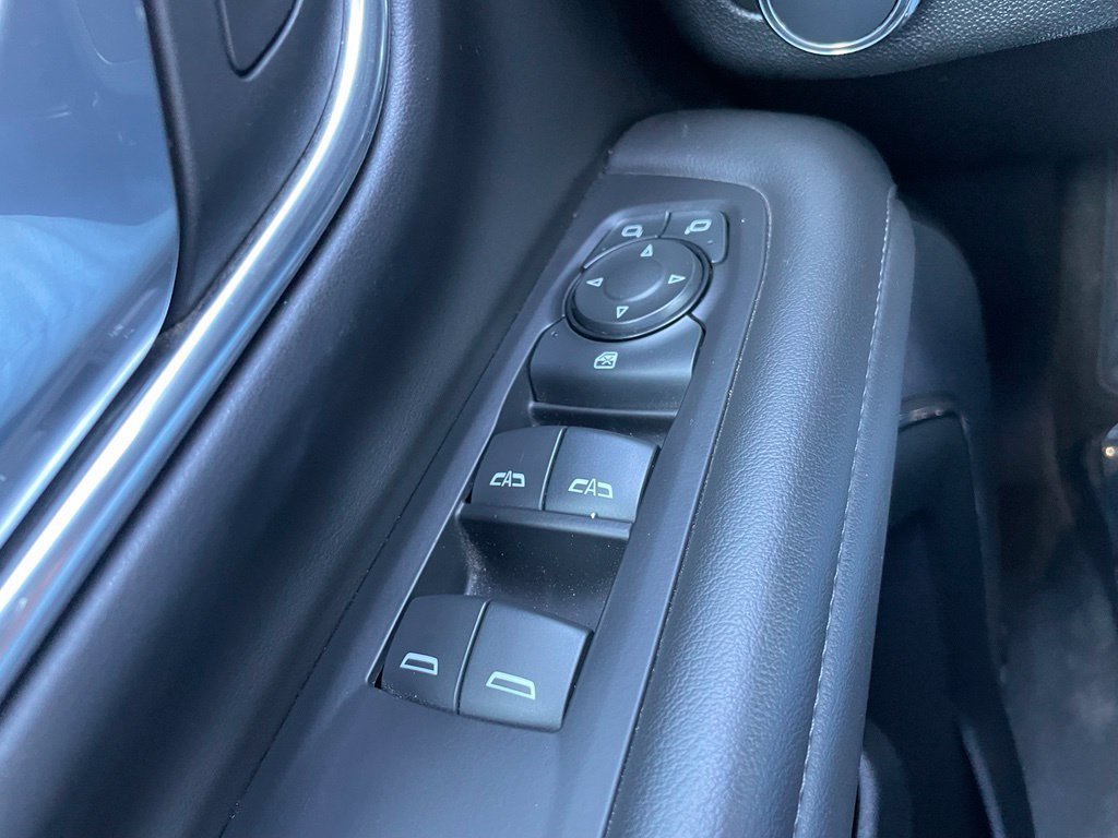 Used 2024 GMC Yukon SLE AWD/4WD image 24