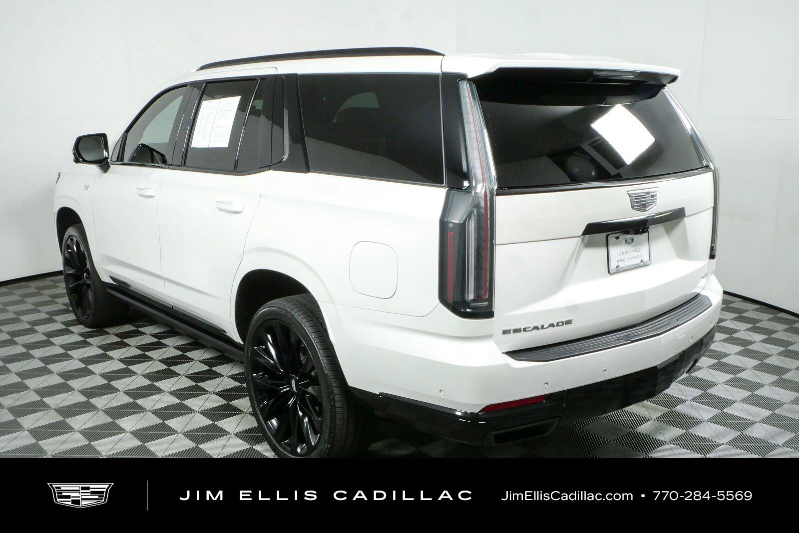 Used 2025 Cadillac Escalade Sport Platinum AWD/4WD image 30