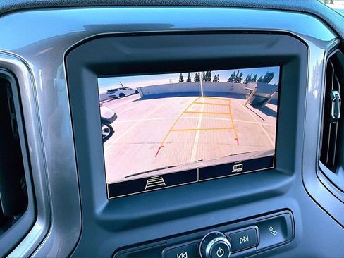 Used 2025 Chevrolet Silverado 1500 Custom image 15