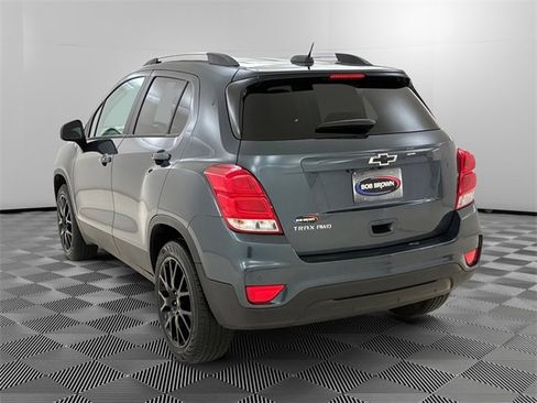 Used 2022 Chevrolet Trax LT w/ Driver Confidence Package image 5