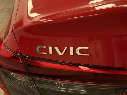 Used 2023 Honda Civic Sport image 22