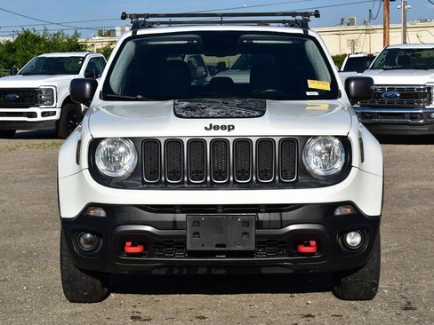 Used 2017 Jeep Renegade Trailhawk image 2