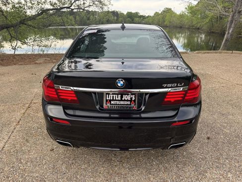 Used 2014 BMW 750Li image 7