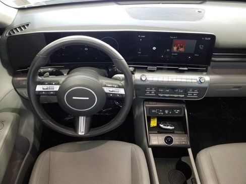 Certified 2024 Hyundai Kona Limited AWD/4WD image 3