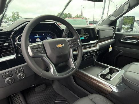 New 2026 Chevrolet Silverado 2500 LT w/ All Star Edition AWD/4WD image 3