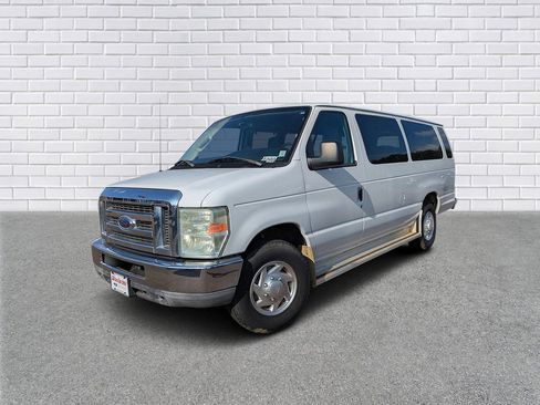 Used 2010 Ford E-350 and Econoline 350 Extended Wagon Super Duty image 1