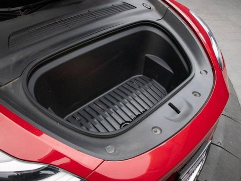 Used 2021 Tesla Model Y Long Range image 30