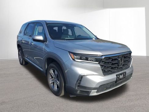 Used 2023 Honda Pilot EX-L image 12