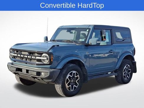Used 2022 Ford Bronco Outer Banks image 3