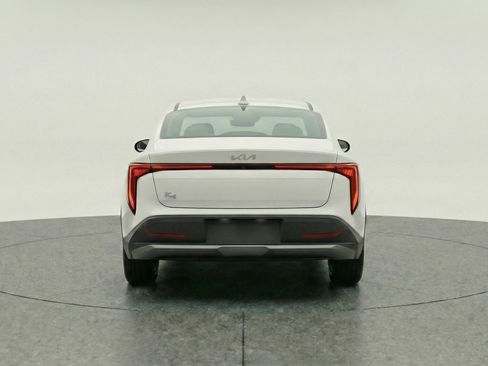 Used 2025 Kia K4 FWD image 7