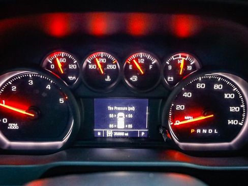 Used 2024 Chevrolet Silverado 2500 Custom w/ Custom Value Package image 26