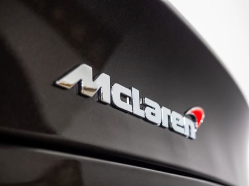 Used 2018 McLaren 570S Spider image 27