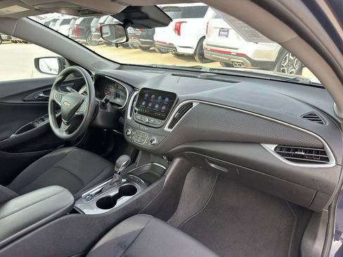 Used 2025 Chevrolet Malibu LT image 29
