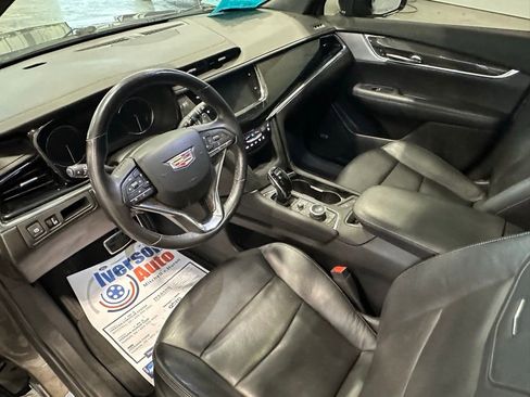 Used 2020 Cadillac XT6 Sport image 17