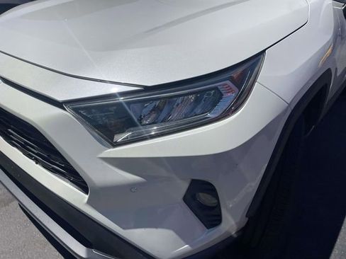 Used 2021 Toyota RAV4 Limited FWD image 4