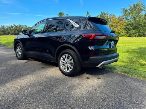 Used 2023 Ford Escape Active w/ Tech Pack #1 AWD/4WD image 8