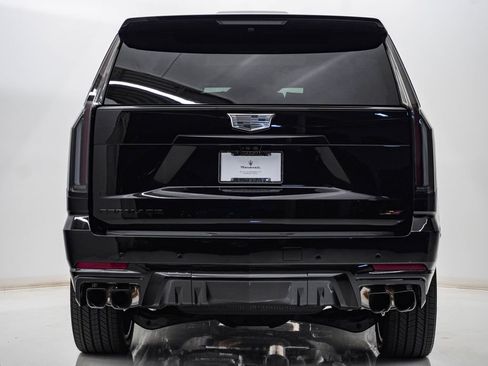 Used 2026 Cadillac Escalade V w/ LPO, ONYX Package AWD/4WD image 8