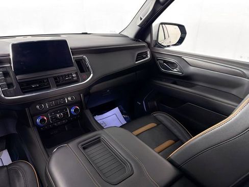 Used 2024 GMC Yukon XL AT4 w/ Technology Package image 25