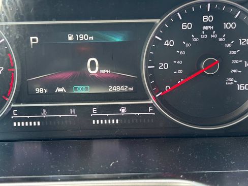 Used 2022 Kia Sorento S FWD image 33
