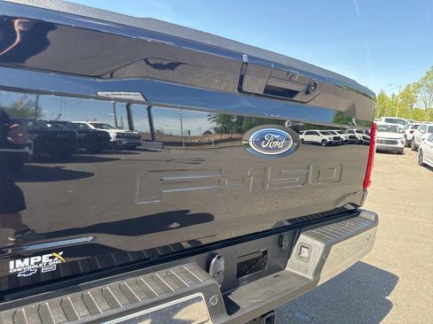 Used 2022 Ford F150 Lariat w/ Trailer Tow Package AWD/4WD image 29