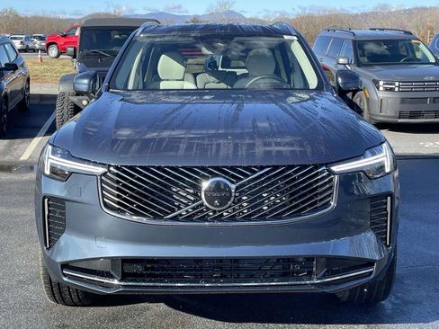 New 2026 Volvo XC90 B6 Ultra w/ Protection Package image 22