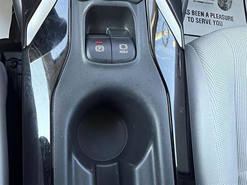 Used 2021 Toyota Corolla LE FWD image 33