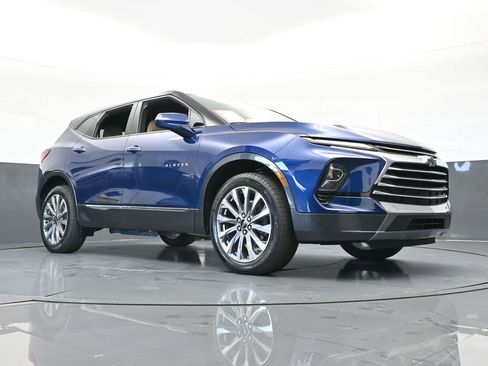 Used 2023 Chevrolet Blazer Premier image 63