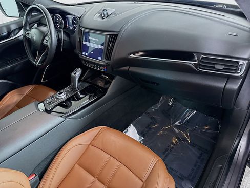 Used 2023 Maserati Levante GT AWD/4WD image 30