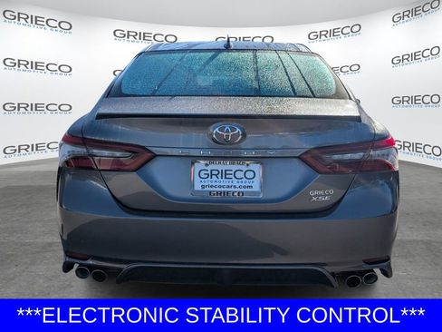 Used 2022 Toyota Camry XSE image 6