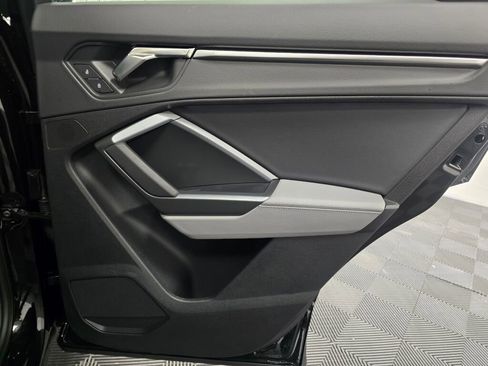 Used 2025 Audi Q3 2.0T Premium w/ Convenience Package image 24