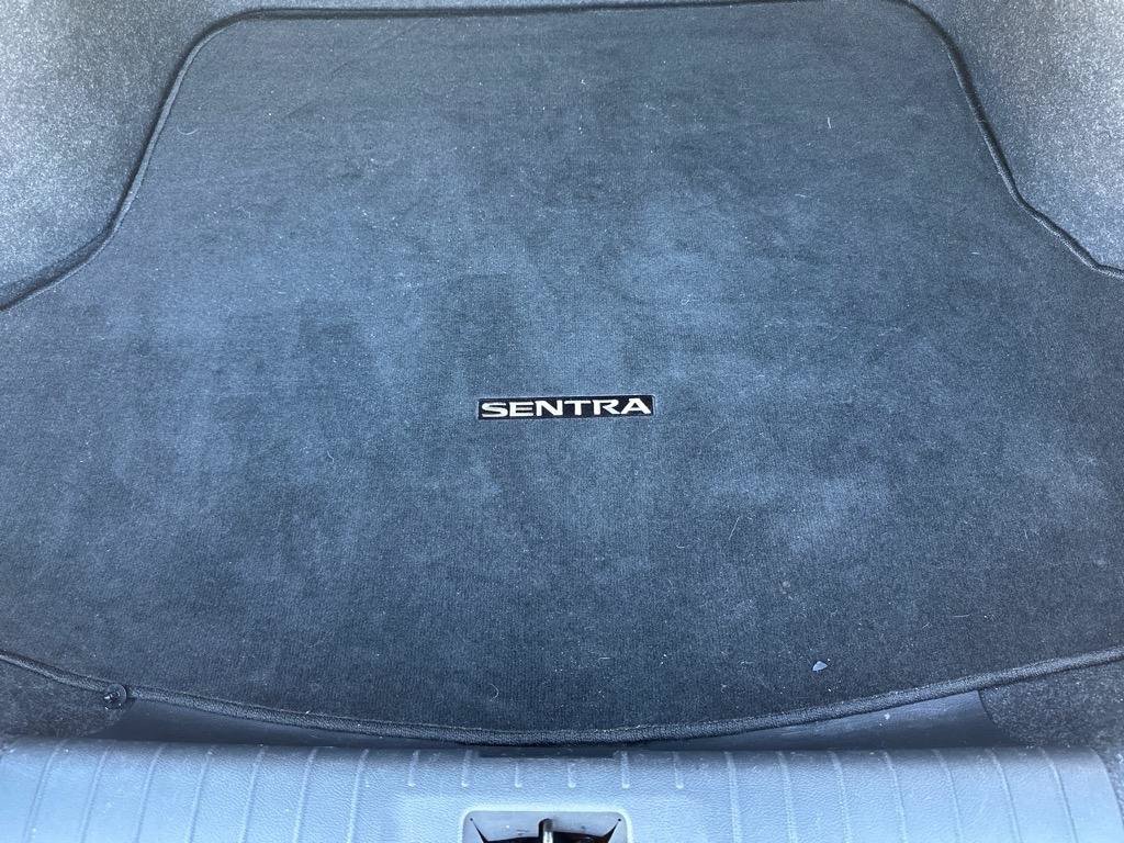 Used 2021 Nissan Sentra SR w/ SR Premium Package FWD image 12