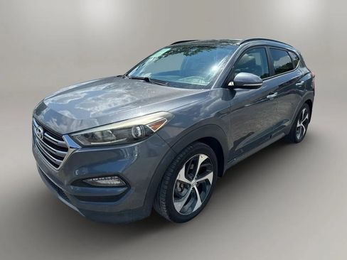 Used 2016 Hyundai Tucson Limited w/ Option Group 03 FWD image 5