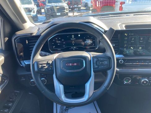 Used 2024 GMC Sierra 1500 Elevation image 12
