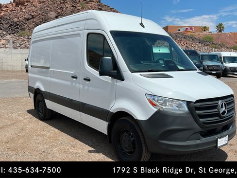 Used 2026 Mercedes-Benz Sprinter 2500 image 7