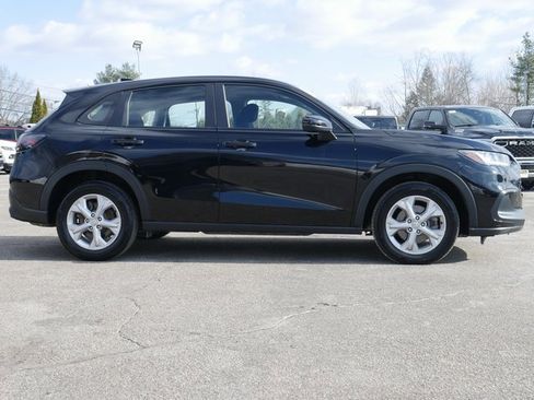 Used 2023 Honda HR-V LX image 7