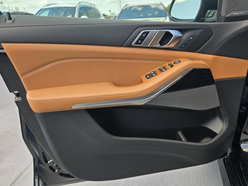 New 2026 BMW X5 sDrive40i w/ M Sport Package RWD image 14