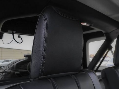 Used 2021 Jeep Wrangler Unlimited Rubicon w/ Trailer Tow Package image 31