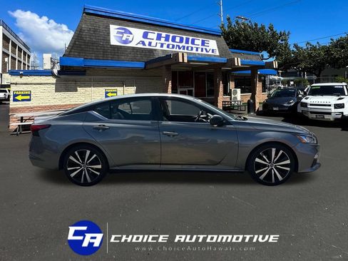 Used 2021 Nissan Altima 2.5 SR FWD image 9